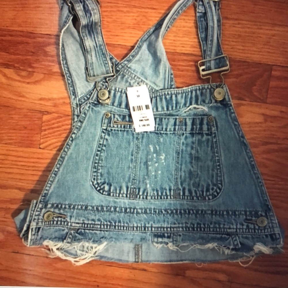 LF Overall Crop Top - Picture 2 of 4